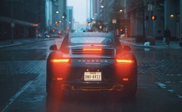 Ile może jechać Porsche?