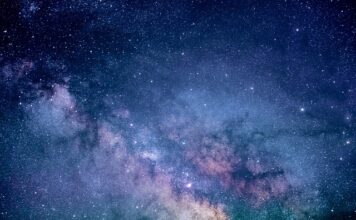 Czy światła stopu działają bez zapłonu?