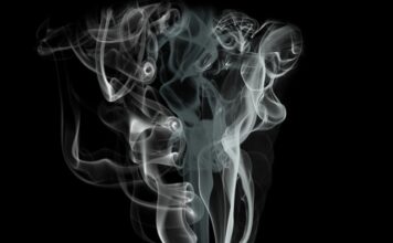 Czy można zmieniać biegi z gazem?