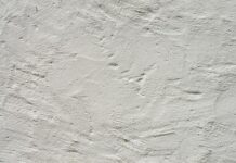 Jakimi farbami malować kask? Jakimi farbami malować kask?